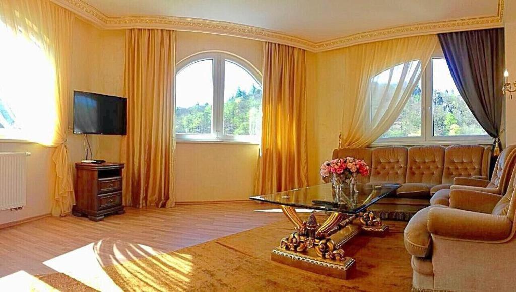 Lyra Apartments Karlovy Vary Dış mekan fotoğraf