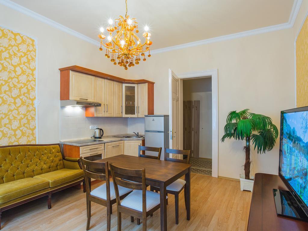 Lyra Apartments Karlovy Vary Oda fotoğraf