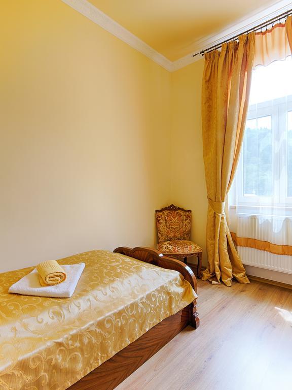 Lyra Apartments Karlovy Vary Oda fotoğraf