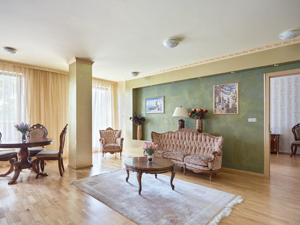Lyra Apartments Karlovy Vary Dış mekan fotoğraf