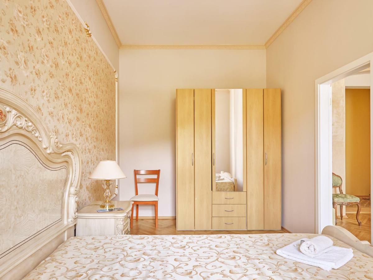 Lyra Apartments Karlovy Vary Dış mekan fotoğraf